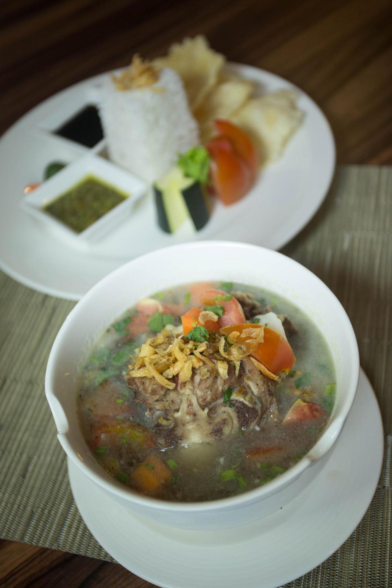 Patra Bandung Hotel Екстериор снимка